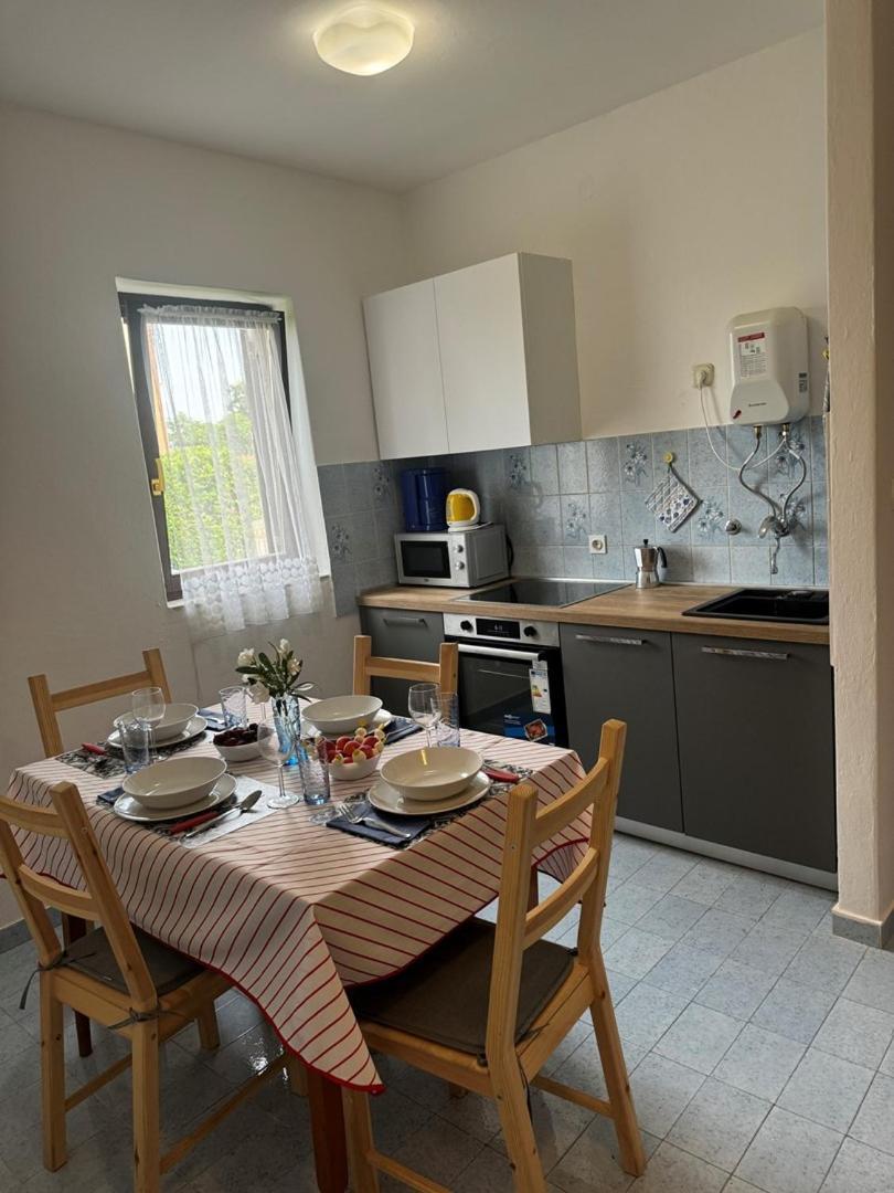 Apartments Brankica Вантачичі Екстер'єр фото